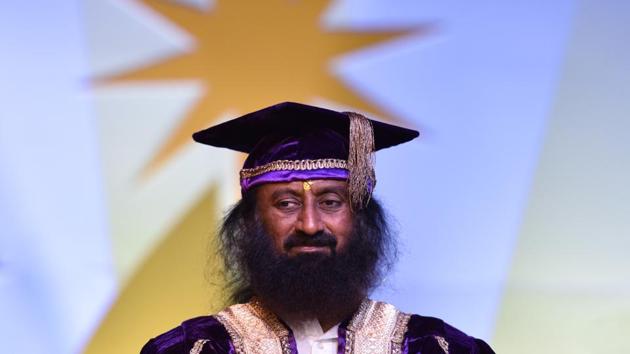 Sri Sri Ravi Shankar at the second convocation ceremony of Sharda University in Greater Noida on Saturday. (Virendra Singh Gosain/HT PHOTO) Sri Sri Ravi Shankar at the second convocation ceremony of Sharda University in Greater Noida on Saturday. (Virendra Singh Gosain/HT PHOTO)