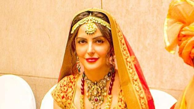 Mandana Karimi as a beautiful bride. (Instagram/ambarhamid) Mandana Karimi as a beautiful bride. (Instagram/ambarhamid)