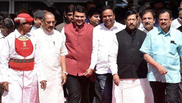 Chief minister Devendra Fadnavis and other ministers arrive at Vidhan Bhavan. The upper house of the Assembly became the first in the country to go paperless. (Kunal Patil/HT Photo)