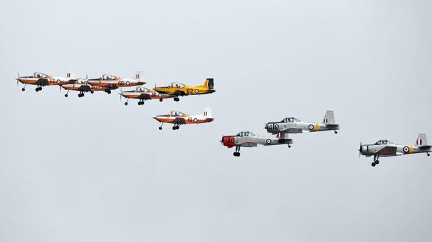 A flying display comprised of PAC CT-4 (L) and vintage CA-25 Winjeel (R) trainer aircraft from the Royal Australian Air Force Museum fly in formation during the Australian International Airshow in Melbourne. (MAL FAIRCLOUGH / AFP) A flying display comprised of PAC CT-4 (L) and vintage CA-25 Winjeel (R) trainer aircraft from the Royal Australian Air Force Museum fly in formation during the Australian International Airshow in Melbourne. (MAL FAIRCLOUGH / AFP)