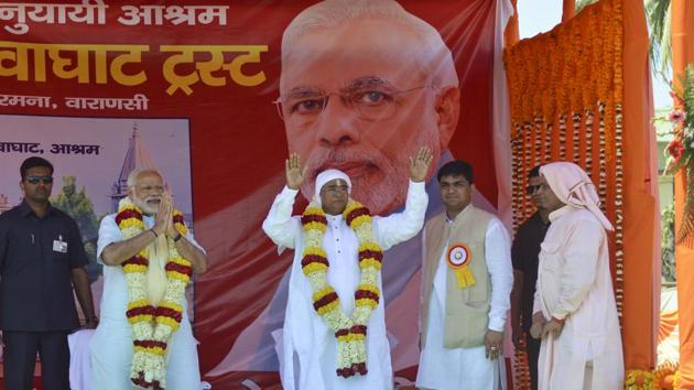 Prime Minister Narendra Modi arrives at Math Gadwaghat Ashram in Varanasi on March 06. (Adarsh Gupta/HT Photo) Prime Minister Narendra Modi arrives at Math Gadwaghat Ashram in Varanasi on March 06. (Adarsh Gupta/HT Photo)