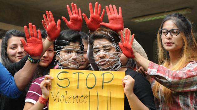 “So kyo manda akhiye jit jamme rajaan (Then why call her bad? From her, kings are born)”. Panjab University students appeal to stop violence against women on International Women’s Day at the campus in Chandigarh. (Anil Dayal/HT Photo) “So kyo manda akhiye jit jamme rajaan (Then why call her bad? From her, kings are born)”. Panjab University students appeal to stop violence against women on International Women’s Day at the campus in Chandigarh. (Anil Dayal/HT Photo)
