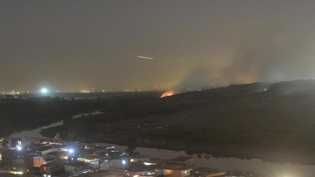 The area also includes refineries, industries and Deonar dumping ground that has affected the health of nearby residents in a drastic way.(HT FILE)