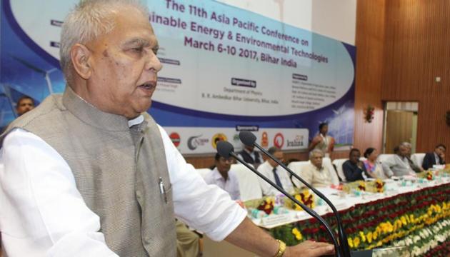 Bihar energy minister Bijendra Prasad Yadav, speaking at the 11th Asia Pacific Committee on Sustainable Energy & Environmental Technologies meet in Patna. (Santosh Kumar/HT photo) Bihar energy minister Bijendra Prasad Yadav, speaking at the 11th Asia Pacific Committee on Sustainable Energy & Environmental Technologies meet in Patna. (Santosh Kumar/HT photo)