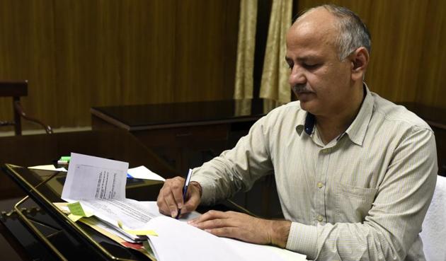 Deputy chief minister and and finance Minister of Delhi Manish Sisodia gives final touches to Delhi Budget 2017-18.(Sonu Mehta/HT Photo)
