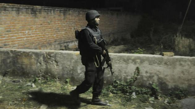 Uttar Pradesh Anti-Terror Squad inspector general Aseem Arun said the militant was a member of the Indian module of the Islamic State (IS) terrorist group called Khorasan. (Ht photo) 