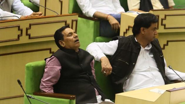 Tobacco saw an VAT increase of 15% in the state budget while another MLA slept during presentation of the state budget. (Himanshu Vyas/HT Photo) Tobacco saw an VAT increase of 15% in the state budget while another MLA slept during presentation of the state budget. (Himanshu Vyas/HT Photo)