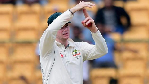 Australia captain Steve Smith was involved in a DRS row with India captain Virat Kohli during the second Test in Bangalore.(PTI)