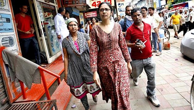 Delhi Commission for Women chief Swati Maliwal (centre). Budget allocation for her panel has been increased by three times to Rs 120 crore. (Arun Sharma/ HT Photo) Delhi Commission for Women chief Swati Maliwal (centre). Budget allocation for her panel has been increased by three times to Rs 120 crore. (Arun Sharma/ HT Photo)