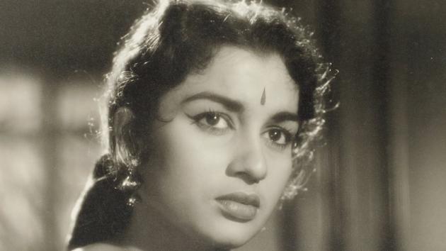 Photographic still of Asha Parekh from the Hindi film, Bharosa (1963) (Photo courtesy: Museum of Art & Photography) 