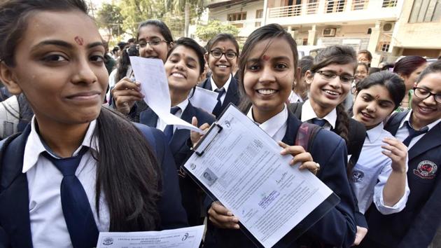 While 8,86,506 candidates have registered for the Class 10 examination, 15.73% more than last year’s figure, a total of 10,98,981 students have enrolled for Class 12 exams.(Sanjeev Verma/HT PHOTO) While 8,86,506 candidates have registered for the Class 10 examination, 15.73% more than last year’s figure, a total of 10,98,981 students have enrolled for Class 12 exams.(Sanjeev Verma/HT PHOTO)
