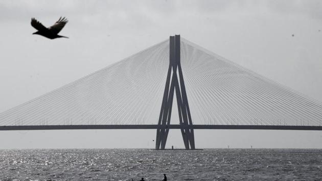 The Bandra-Worli Sea Link will be in the backdrop of this restaurant.(HT FILE)