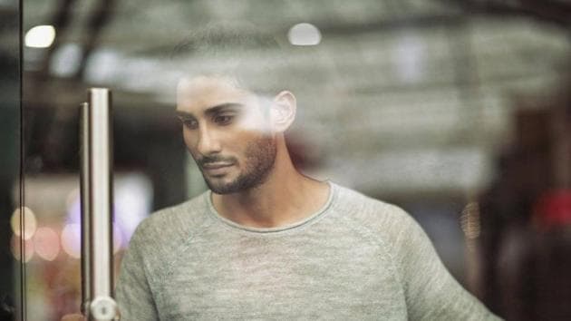 Actor Prateik Babbar who last dated actor Amy Jackson for a year, wants to change as a person before he falls in love again . Actor Prateik Babbar who last dated actor Amy Jackson for a year, wants to change as a person before he falls in love again .