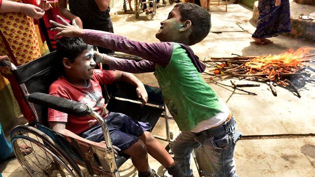 It’s a jolly good time for these students. (Anshuman Poyrekar/HT Photo)