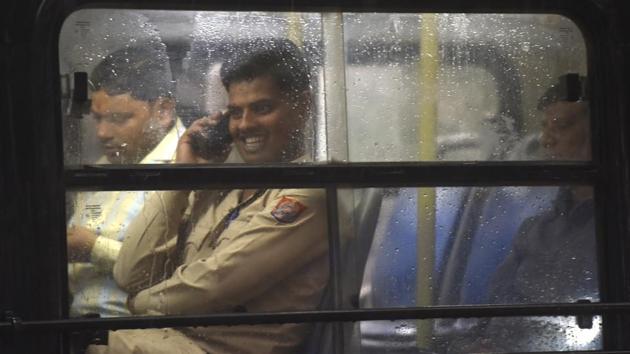The meteorological department has predicted ‘partly cloudy sky with possibility of development of thunder and lightning’ on Saturday. (Sonu Mehta/HT PHOTO)