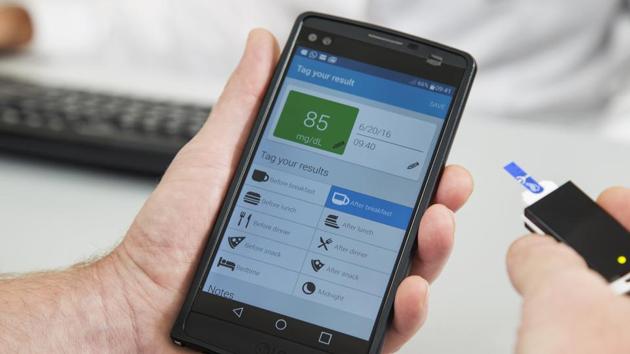 GlucoMe records glucose measurements and insulin doses on cloud using the patient’s iOS/Android smartphone and sends alerts and compliance recommendations to optimise diabetes control.