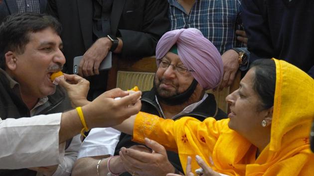 Chandigarh, India March 11, 2017: (Left to Right) Congress leader Harish Chaudhri, Captain Amarinder Singh and Asha Kumari, Chandigarh, March 11.(Sanjeev Sharma/HT)