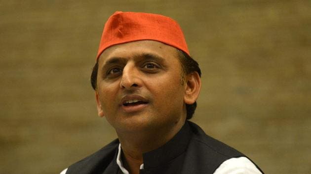 Samajwadi Party president and Uttar Pradesh chief minister Akhilesh Yadav speaks during a press conference at his residence after defeat in the Uttar Pradesh assembly elections, in Lucknow.(AFP Photo)