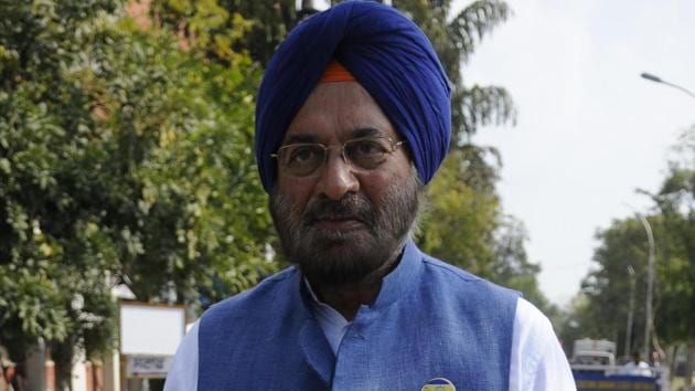 The Captain Amarinder Singh decimated the General JJ Singh by 52,335 votes, the highest ever victory margin in Punjab assembly polls. (Bharat Bhushan/HT Photo) The Captain Amarinder Singh decimated the General JJ Singh by 52,335 votes, the highest ever victory margin in Punjab assembly polls. (Bharat Bhushan/HT Photo)