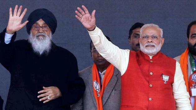 Prime Minister Narendra Modi (right) with Punjab Chief Minister Parkash Singh Badal, Jalandhar. (File Photo)(PTI)