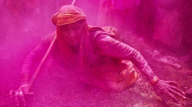 Holi marks the end of winter and honours the triumph of good over evil. (Pratik Chorge/HT Photo) Holi marks the end of winter and honours the triumph of good over evil. (Pratik Chorge/HT Photo)