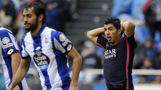 FC Barcelona's Luis Suarez, right, reacts after missing a shot during their La Liga match against Deportivo La Coruna. (AP) FC Barcelona's Luis Suarez, right, reacts after missing a shot during their La Liga match against Deportivo La Coruna. (AP)