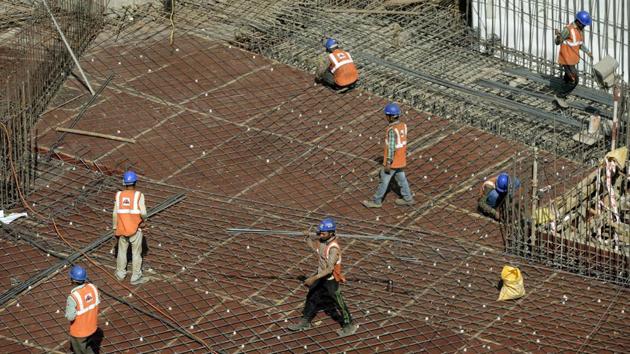 The workers died when a heap of mud buried them alive in Hyderabad’s Madhapur area.(AFP File/ Representational Photo)