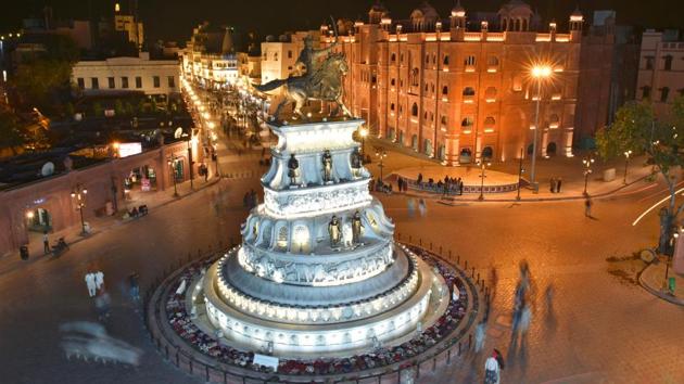 The heritage street near the Golden Temple was Sukhbir Badal’s dream project.(HT File) The heritage street near the Golden Temple was Sukhbir Badal’s dream project.(HT File)