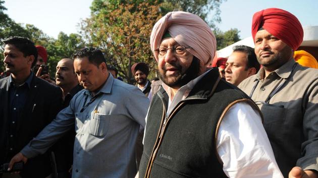 Captain Amarinder Singh exiting the Raj Bhawan, after meeting the governor, in Chandigarh on Sunday.(Anil Dayal/HT)