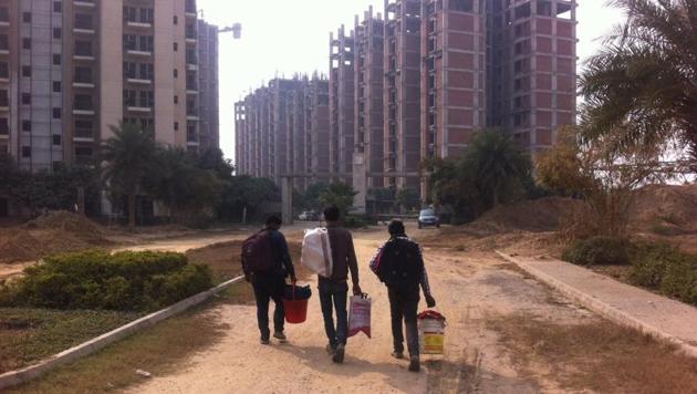 The issues that have been listed for the meeting pertain to delay in delivery of projects, non-payment of assured returns by the developer and cancellation of flats.(HT File)