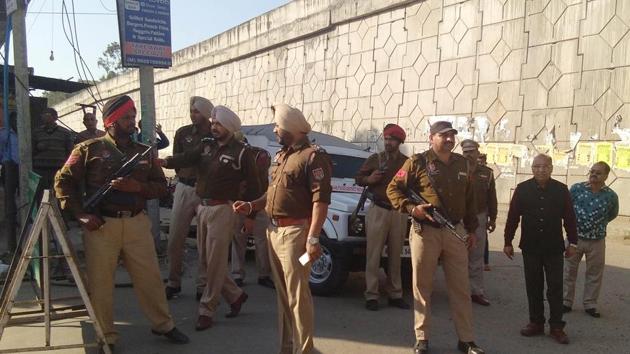 The police was searching the airbase from the pouter side while the internal security was alert to thwart any attack from the inside. (HT Photo) The police was searching the airbase from the pouter side while the internal security was alert to thwart any attack from the inside. (HT Photo)
