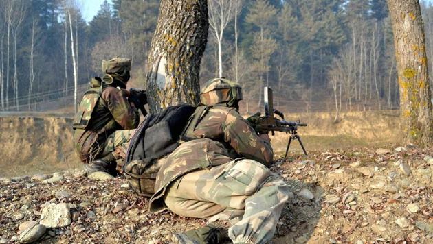 A gunfight broke out between security forces and militants in Jugtiyal area of north Kashmir’s Kupwara on Wednesday.(PTI File Photo)