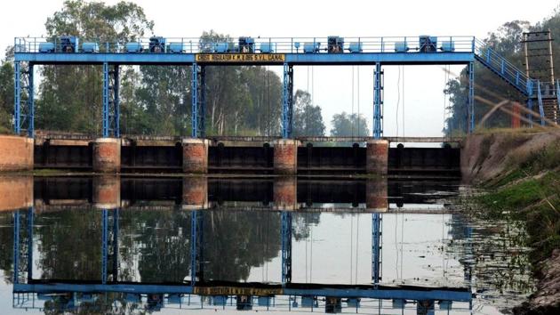 The amendment bill moved by Union water resources minister Uma Bharti on Tuesday for a permanent tribunal to negotiate and settle inter-state river water issues would require approval from both the Houses before it’s implemented.(HT File)