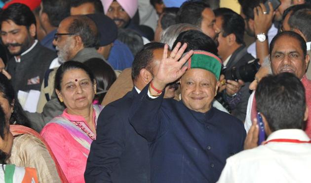 Himachal Pradesh CM Virbhadra Singh at the oath ceremony Capt Amarinder Singh in Chandigarh on Thursday. (Keshav Singh/HT) 