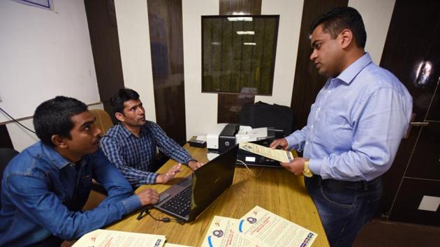 The centres are at Central Excise Commissionerate in Sector 62 and Noida Entrepreneurs Association office in Sector 6(Virendra Singh Gosain/HT PHOTO) The centres are at Central Excise Commissionerate in Sector 62 and Noida Entrepreneurs Association office in Sector 6(Virendra Singh Gosain/HT PHOTO)