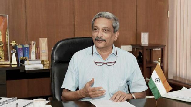 Goa chief minister Manohar Parrikar assuming charge as chief minister in Panaji on Wednesday.(PTI)
