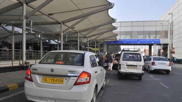 The charge will double after eight minutes of waiting. The new rate will not be applicable to taxi services that have their counters at the Delhi airport, including Kaali-Peelis. The charge will double after eight minutes of waiting. The new rate will not be applicable to taxi services that have their counters at the Delhi airport, including Kaali-Peelis.