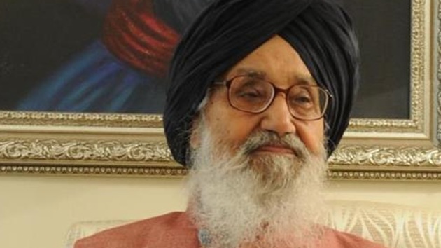 Capt’s offer had come two days after HT reported that the Shiromani Akali Dal patriarch, who remained CM five times, was looking for a private house after vacating his official residence in the city. (HT File Photo) Capt’s offer had come two days after HT reported that the Shiromani Akali Dal patriarch, who remained CM five times, was looking for a private house after vacating his official residence in the city. (HT File Photo)
