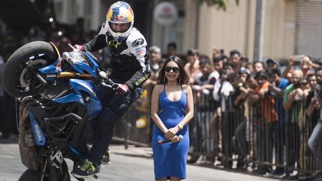 Here’s a smile for the stunt. (Satish Bate/HT Photo) 