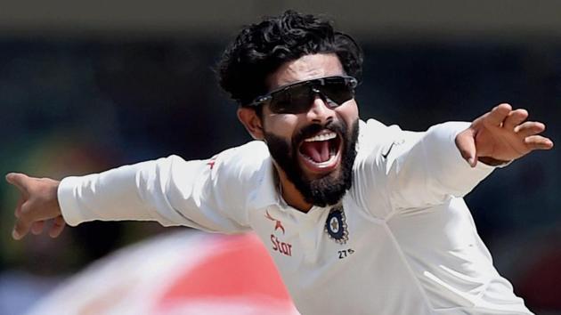 Ravindra Jadeja celebrates after dismissing Australian skipper Steve Smith on Day 5 of the third India vs Australia Test in Ranchi on Monday. Get full cricket score of IND vs AUS here.(PTI)