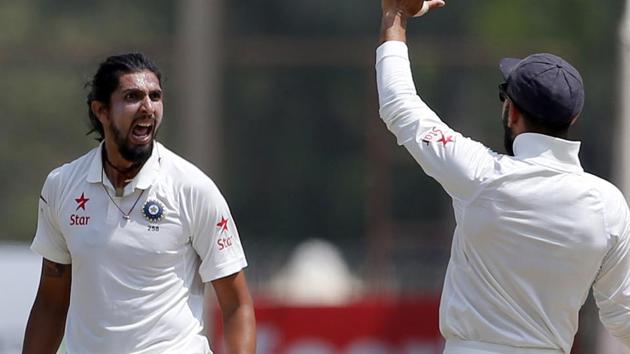 Ishant Sharma drew first blood for India on day 5 of the India vs Australia third Test in Ranchi on Monday. Ishant Sharma got the better of Matt Renshaw as India eyed a dramatic win.(AP)