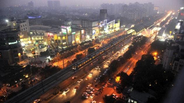 Both sides of the 4.7 km long stretch of the road — from Iffco Chowk up to Delhi border — have been selected for the project. (Parveen Kumar/HT Photo) Both sides of the 4.7 km long stretch of the road — from Iffco Chowk up to Delhi border — have been selected for the project. (Parveen Kumar/HT Photo)