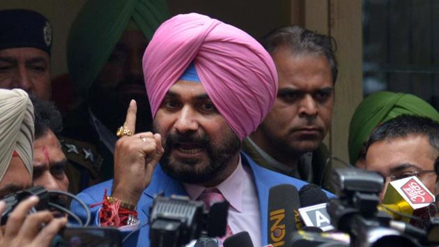 Indian cricketer-turned-politician Navjot Singh Sidhu has insisted his TV shows will not interfere with his Cabinet responsibilities.(AFP)