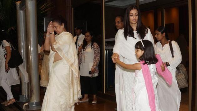 Aishwarya Rai Bachchan with her daughter Aaradhya at her dad’s prayer meet. (Photo by Prodip Guha) 