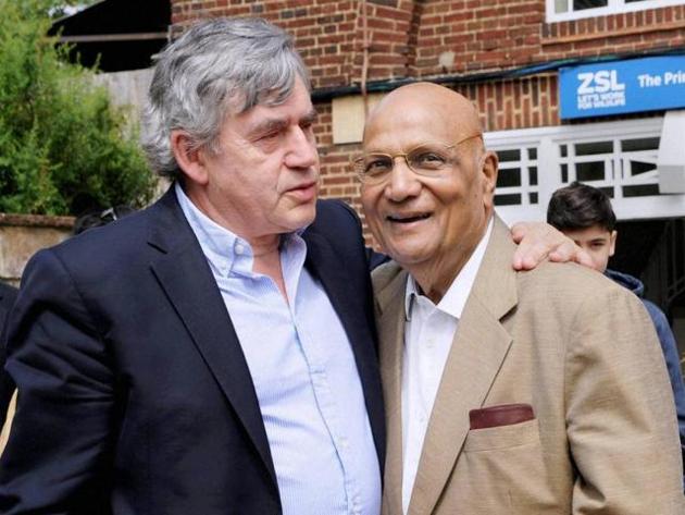 NRI industrialist Lord Swraj Paul (right) with Britain’s former Prime Minister Gordon Brown at an event at London Zoo. (PTI file) NRI industrialist Lord Swraj Paul (right) with Britain’s former Prime Minister Gordon Brown at an event at London Zoo. (PTI file)