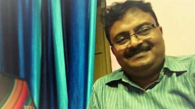 Midnapore Central Correctional Home super Debasish Chakraborty has plans to circulate the magazine to other jails if the project runs successfully. (HT Photo) Midnapore Central Correctional Home super Debasish Chakraborty has plans to circulate the magazine to other jails if the project runs successfully. (HT Photo)