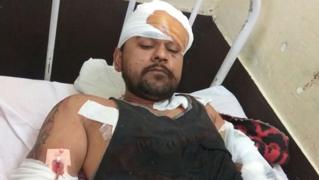Prisoner undergoing treatment at civil hospital in Kapurthala.(HT Photo)