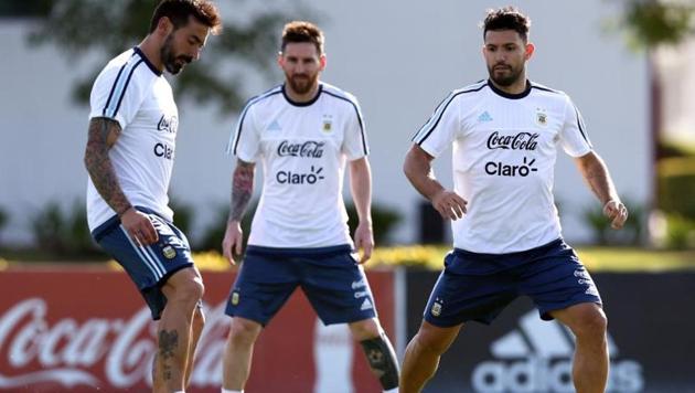 Argentina’s Ezequiel Lavezzi (left) kicks the ball next to Sergio Aguero and Lionel Messi during a training session ahead of their 2018 FIFA World Cup qualifier against Chile (Reuters) Argentina’s Ezequiel Lavezzi (left) kicks the ball next to Sergio Aguero and Lionel Messi during a training session ahead of their 2018 FIFA World Cup qualifier against Chile (Reuters)