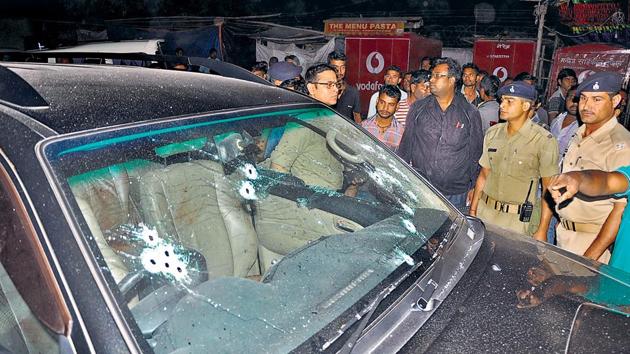 Motorcycle-borne assailants intercepted Dhanbad’s former deputy mayor Neeraj Singh’s SUV and opened fire. The incident took place barely 100m from his home.(Bijay/HT Photo)