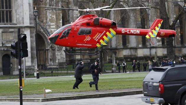 An air ambulance lands in Parliament Square during an incident on Westminster Bridge in London, Britain March 22, 2017. (Stefan Wermuth / REUTERS)